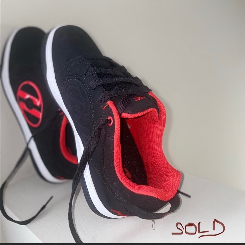 Heelys Voyager.
